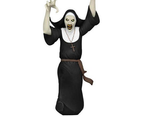 Neca Action Figure The Conjuring Nun 6” Scale Toony Terrors Nun Fire Brick