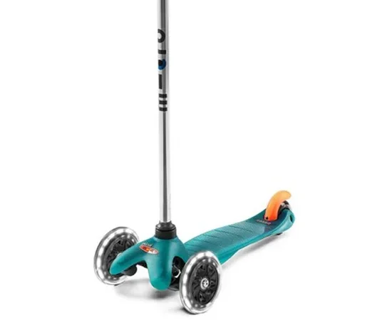 MICRO Scooter Mini Micro Classic LED Aqua Sky Blue