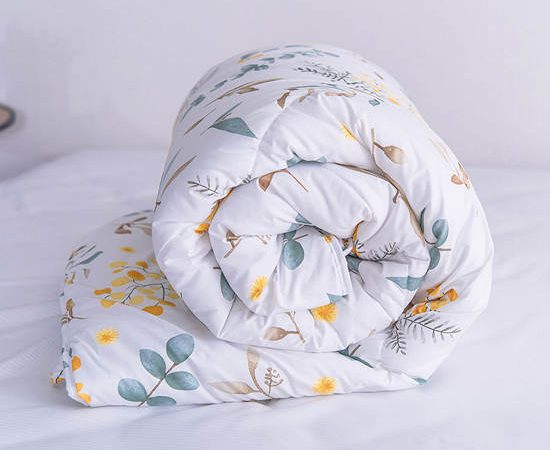 LUCKY MATTRESS 5 Ft. Md 028 Micro Touch Flower Style Duvet 74 X 90 Inches (188X228 CM.) Yellow